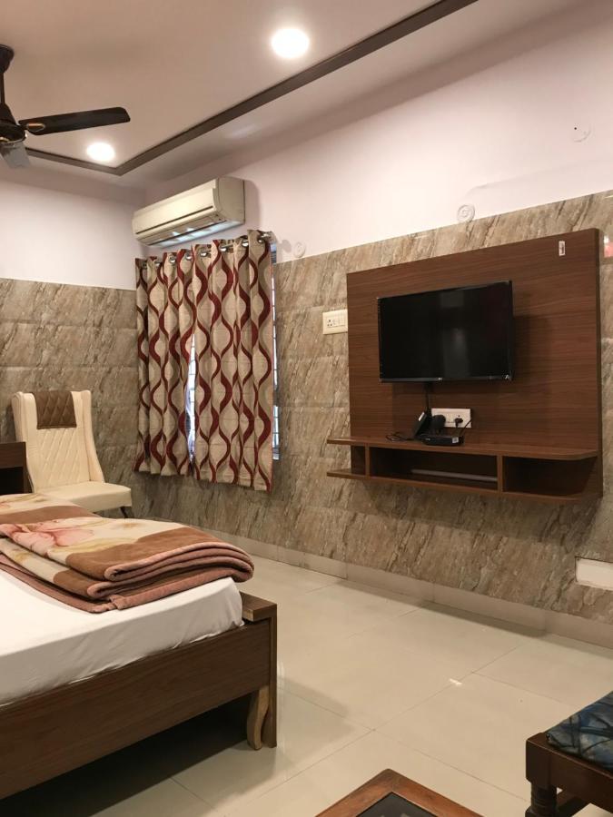 Hotel Natraj Bulandshahr Εξωτερικό φωτογραφία