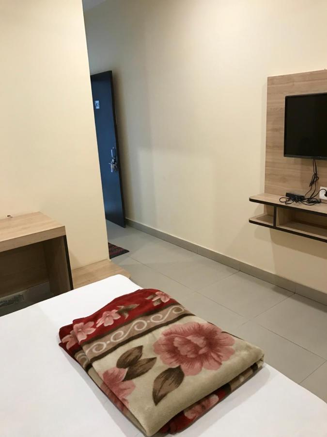 Hotel Natraj Bulandshahr Εξωτερικό φωτογραφία